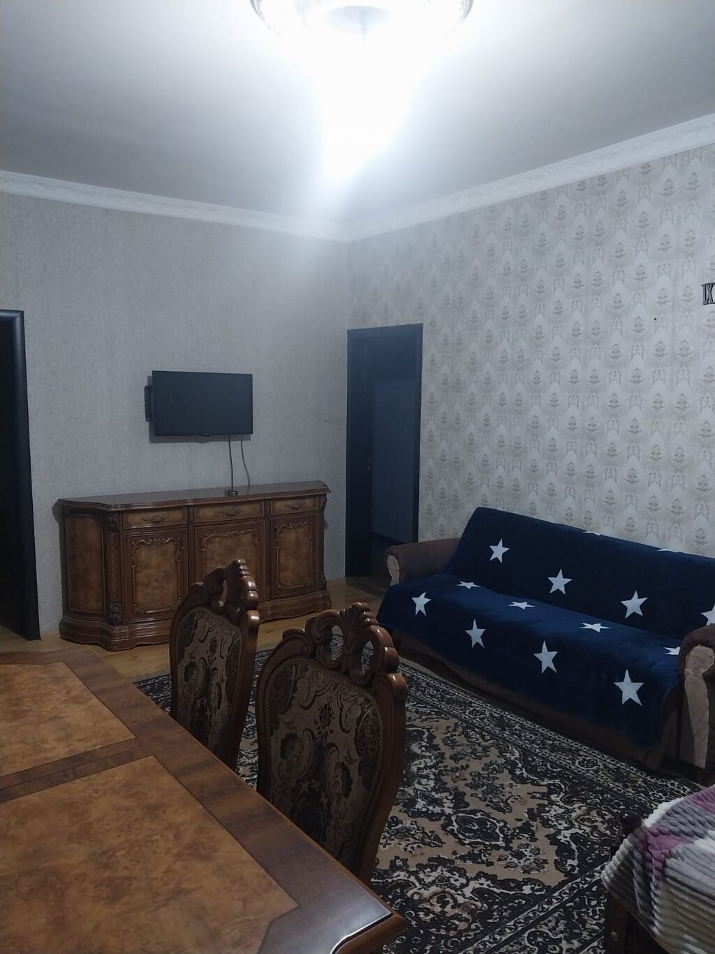 Nasosnu,Şirvan massivi,hərbi hissənin yaxınlığında 2 otaqlı,həyət evi