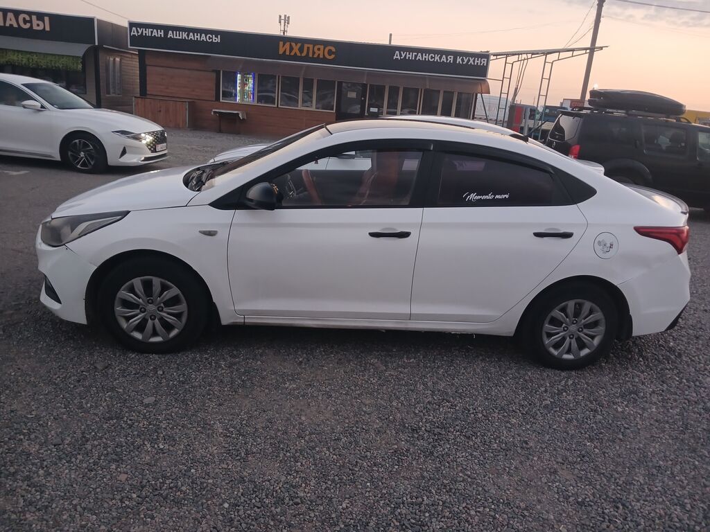 Hyundai Solaris: 2018 г., Седан: фото 4