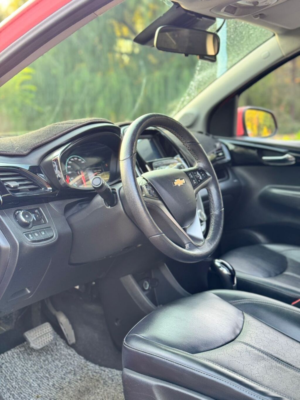 Chevrolet Spark: 2017 г., 1 л, Автомат, Бензин, Хэтчбэк: фото 4