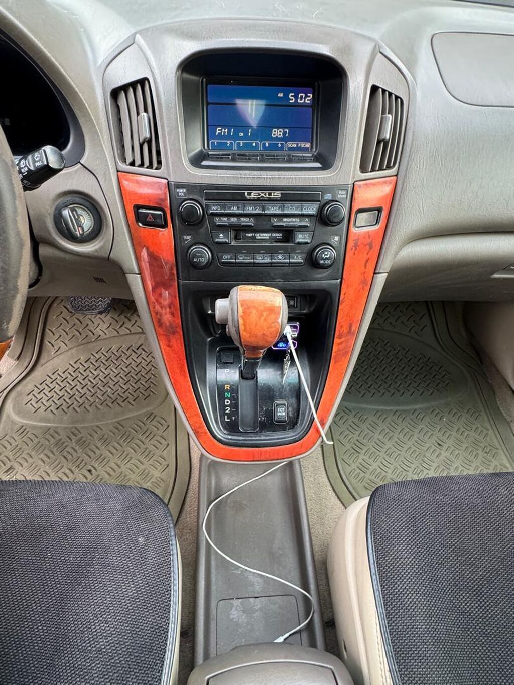 Lexus RX: 2001 г., 3 л, Автомат, Газ, Кроссовер: фото 7