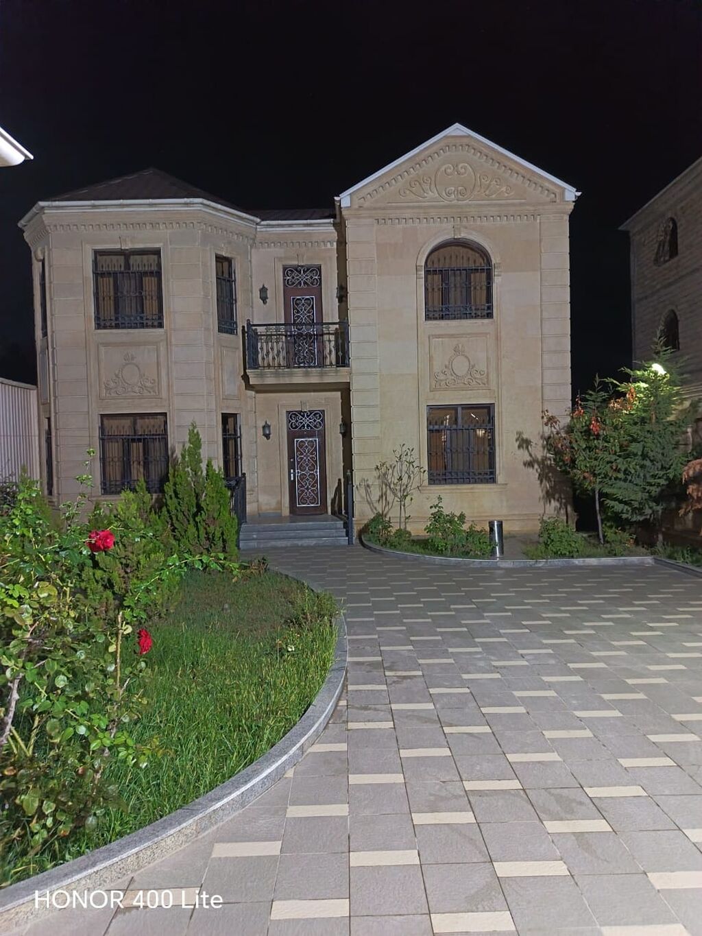 150 kv. m, 6 otaqlı, Kombi, Qaz, İşıq