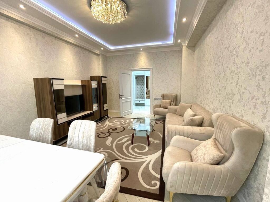 Renessans Palace kompleksində 3 otaqlı mənzil kirayə verilir, 120 m², 2 000 AZN/ay, şəkil 2 / 12