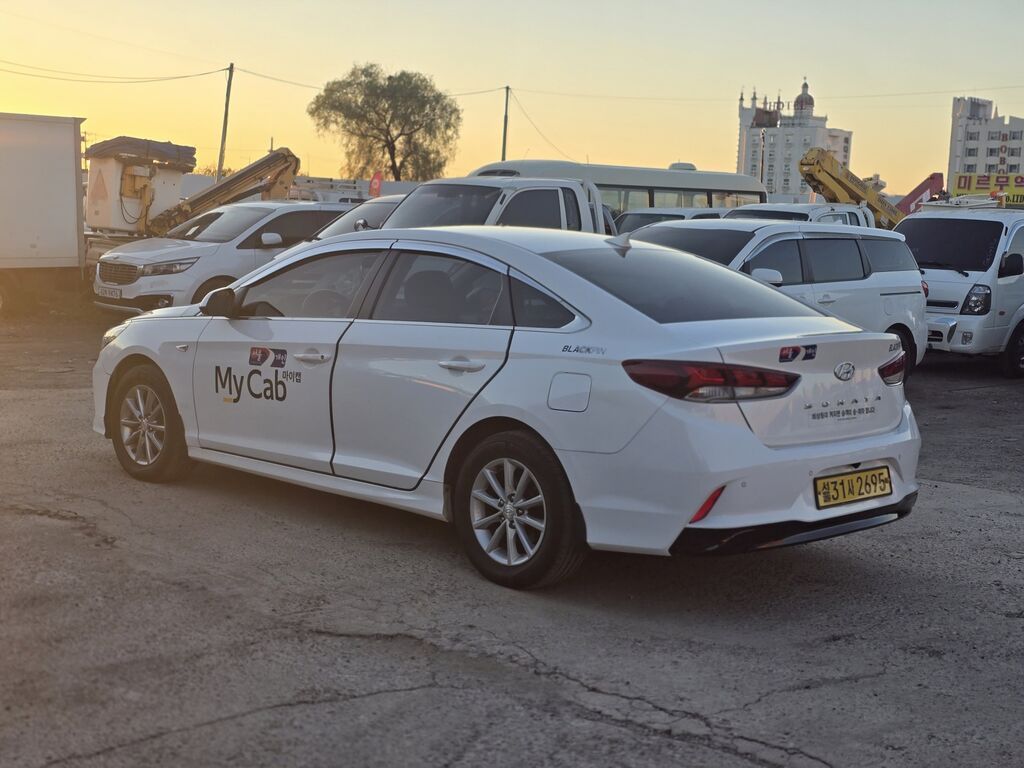 Hyundai Sonata: 2022 г., 2 л, Автомат, Газ, Седан: фото 6