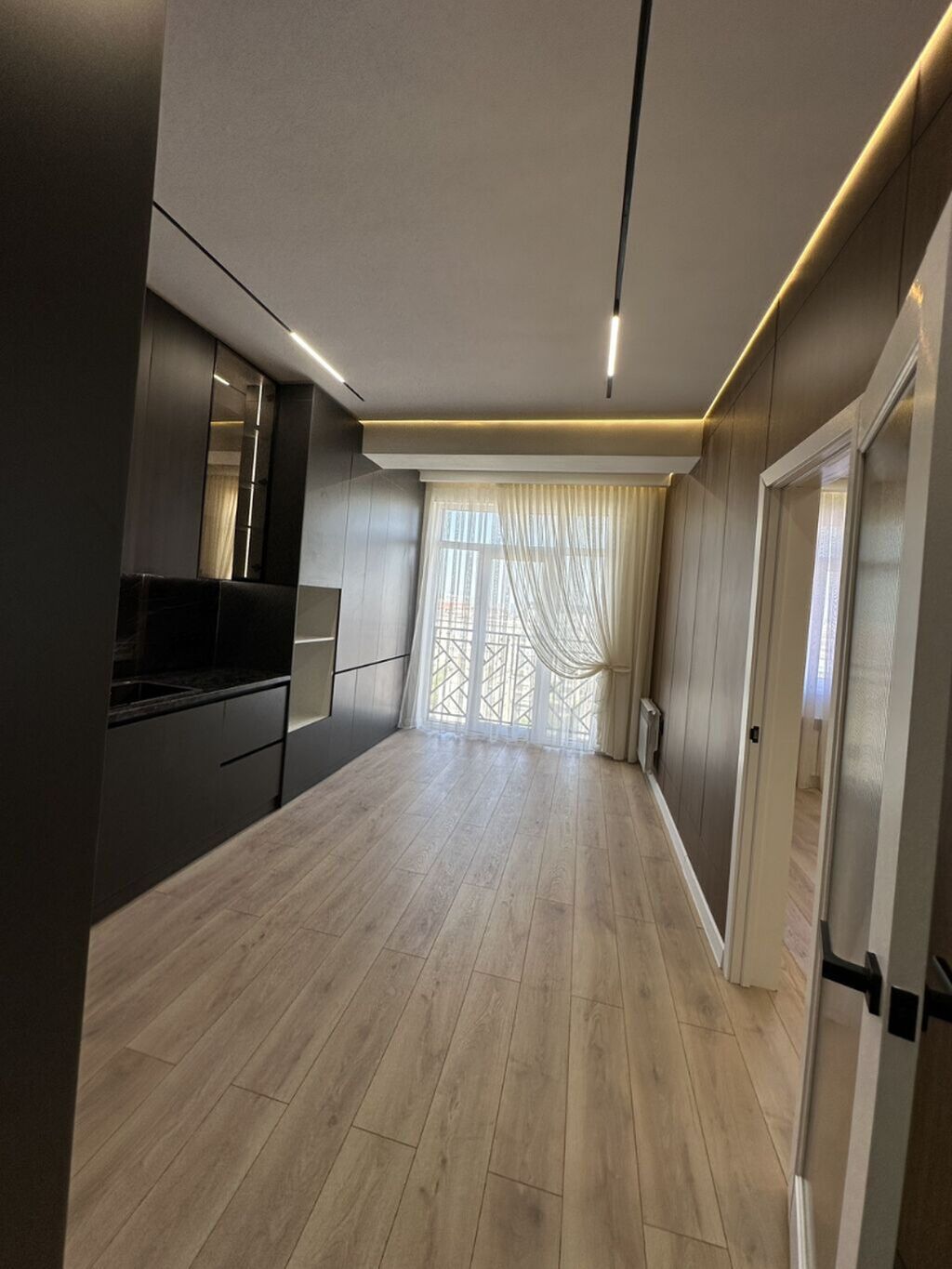 2 комнаты, 52 м², Джал мкр (в т.ч. Верхний, Нижний, Средний) Элитка, 11 этаж, Дизайнерский ремонт: фото 2