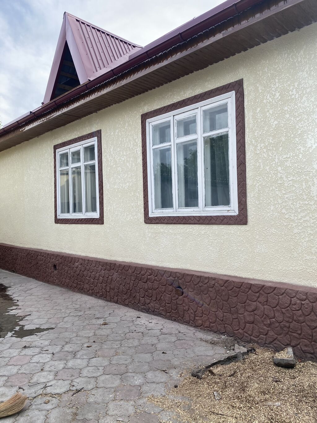 Фасадный декор из пенопласта для наружной отделки дома