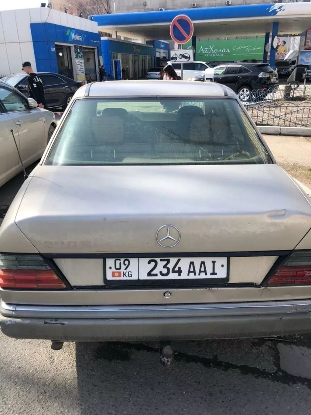 Mercedes-Benz W124: 1990 г., 0.2 л, Автомат, Бензин, Седан: фото 6