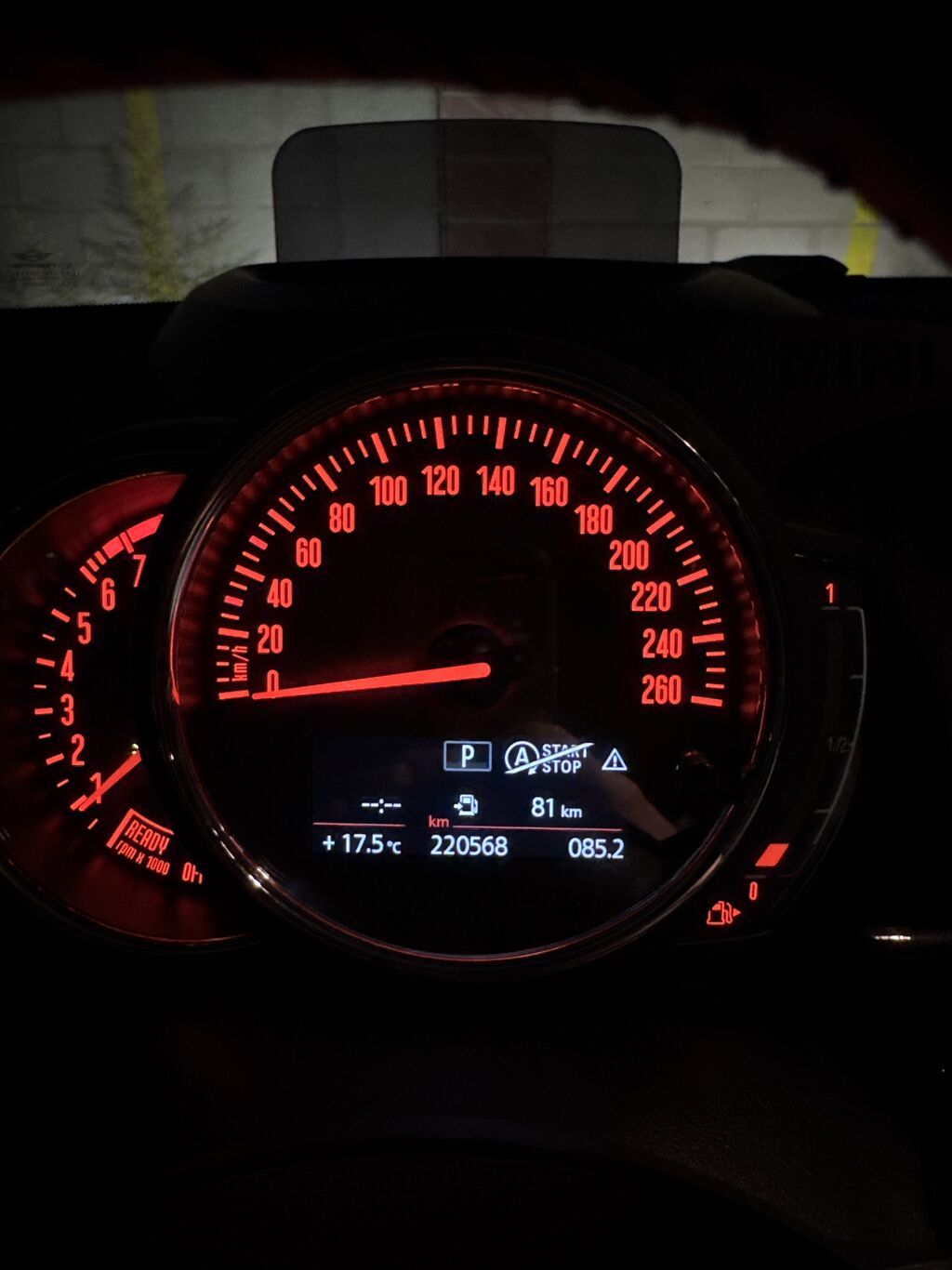 Срочно продаю Mini Cooper clubman 2019года Полной комплектации Объем: фото 8