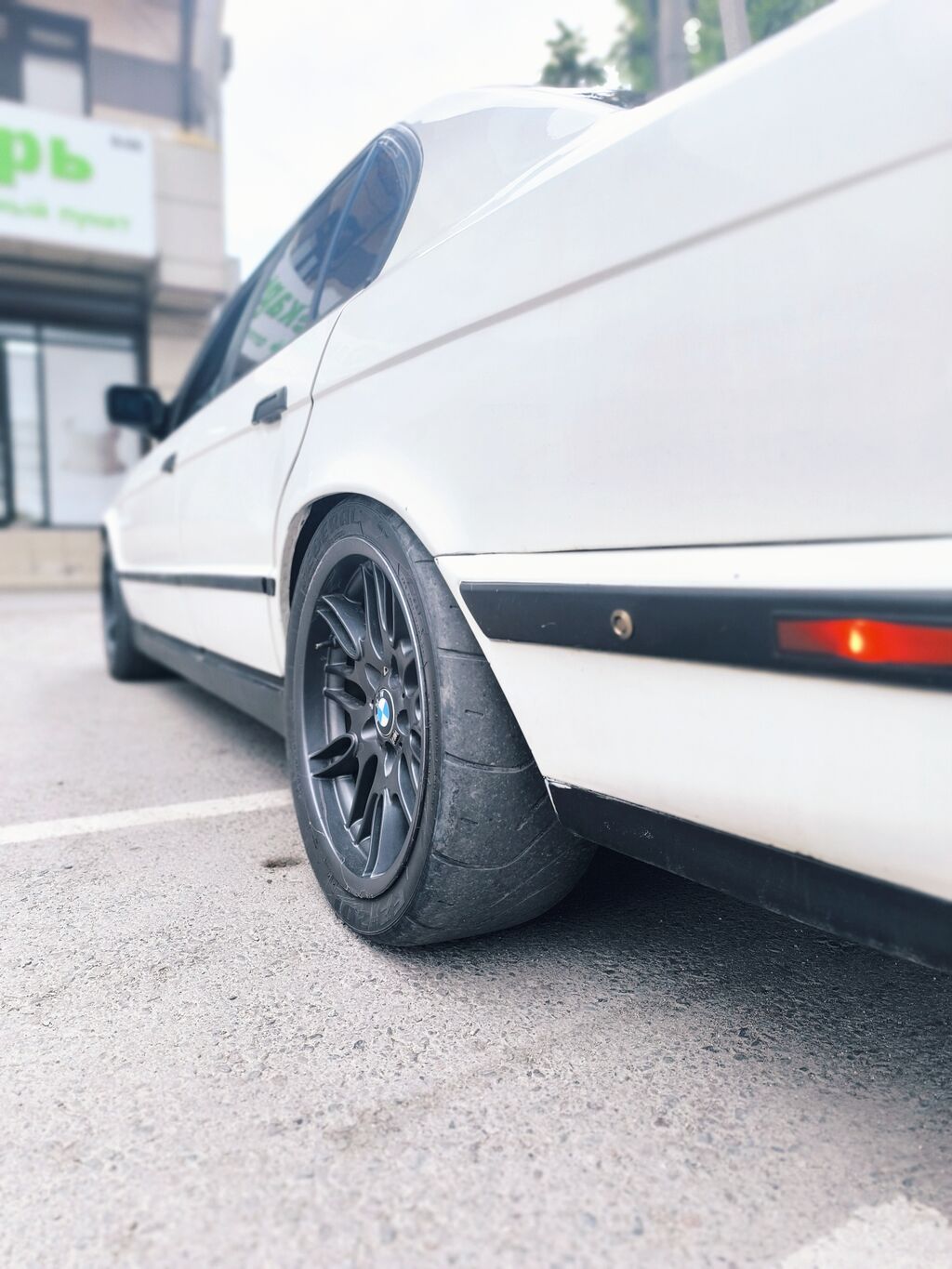 BMW 5 series: 1993 г., 4.4 л, Механика, Бензин, Седан: фото 5