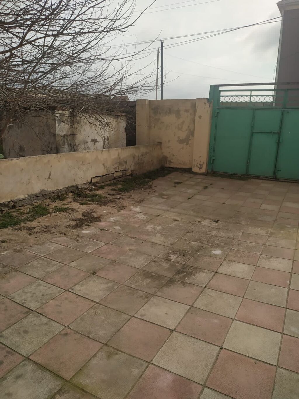 Sumqayıt, 90 kv. m, 4 otaqlı, Hovuzsuz, Qaz, İşıq, Su