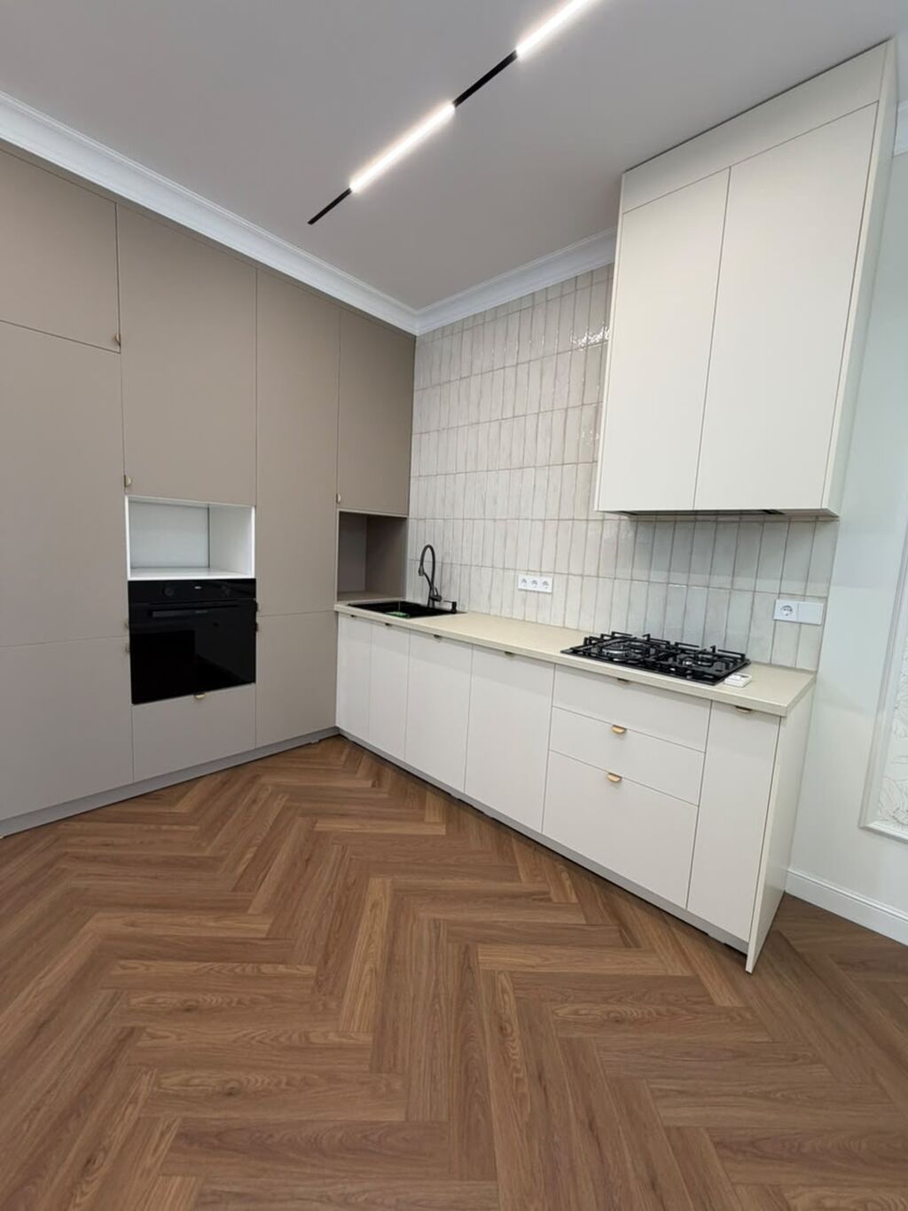 2 комнаты, 64 м², Старый аэропорт Элитка, 4 этаж, Дизайнерский ремонт: фото 4