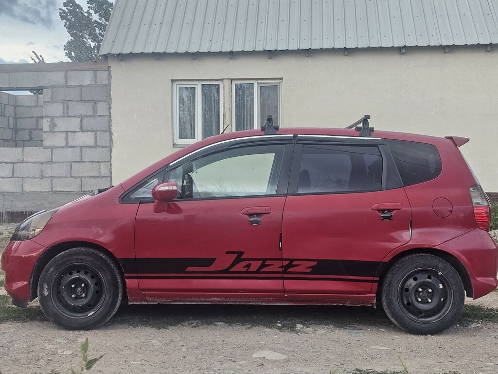 Honda Jazz: 2007 г., 1.3 л, Вариатор, Бензин, Хэтчбэк: фото 2
