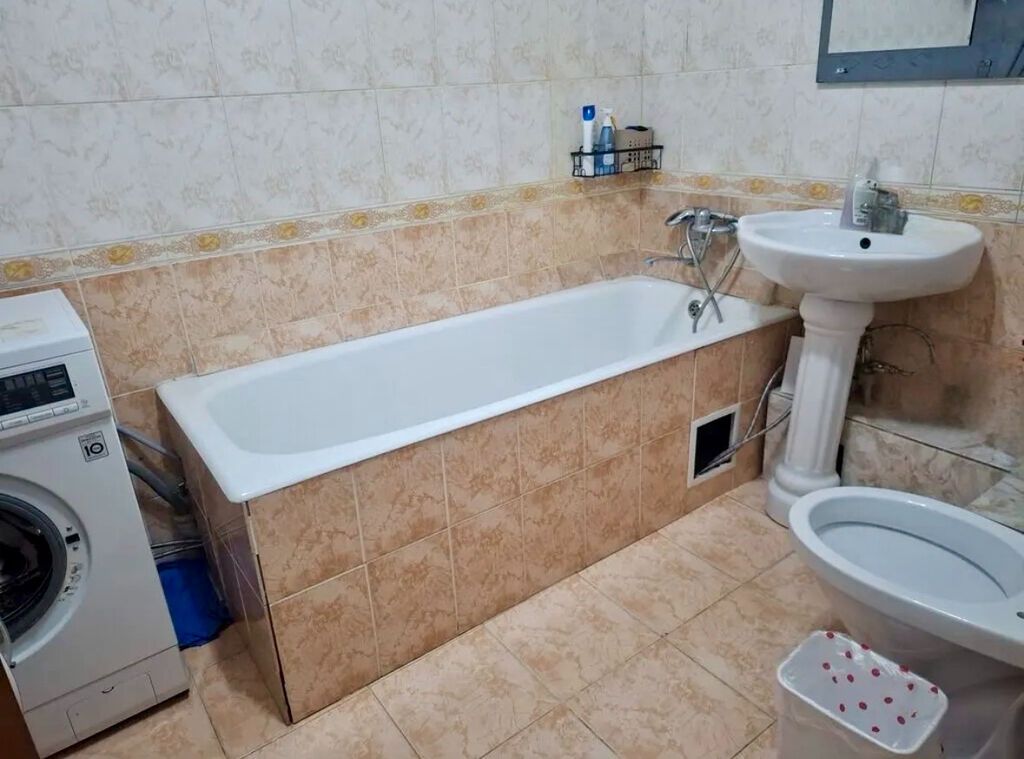 3 комнаты, 58 м², 4 мкр 104 серия, 2 этаж, Евроремонт: фото 4