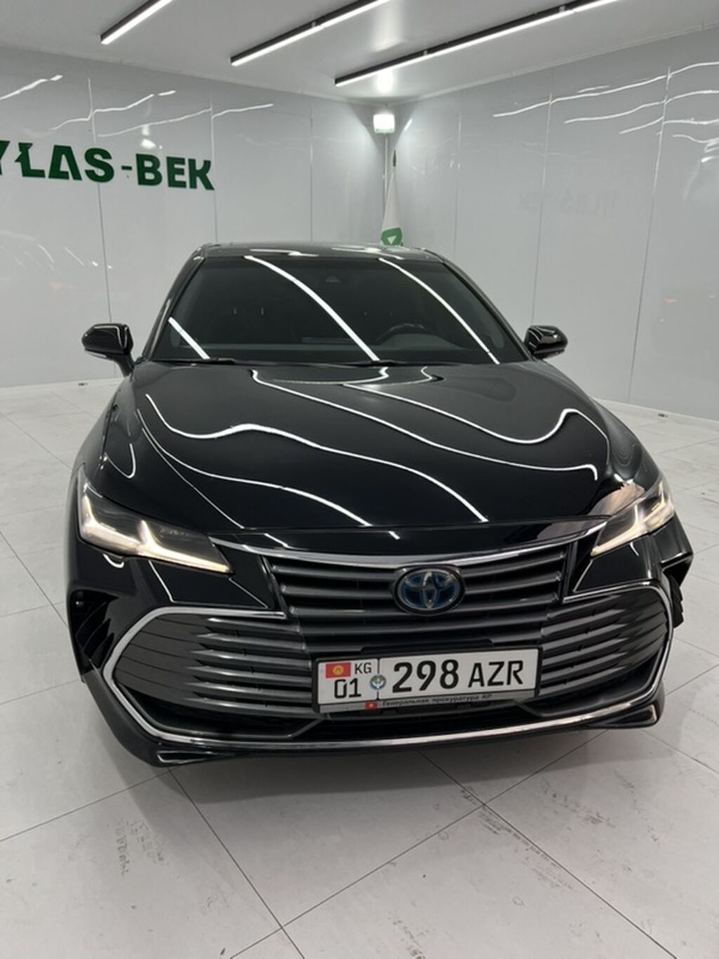 Toyota Avalon: 2019 г., 2.5 л, Гибрид: фото 2