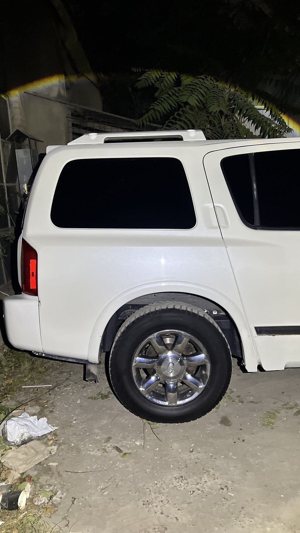 Infiniti QX56: 2005 г., 5.6 л, Автомат, Газ, Внедорожник: фото 3