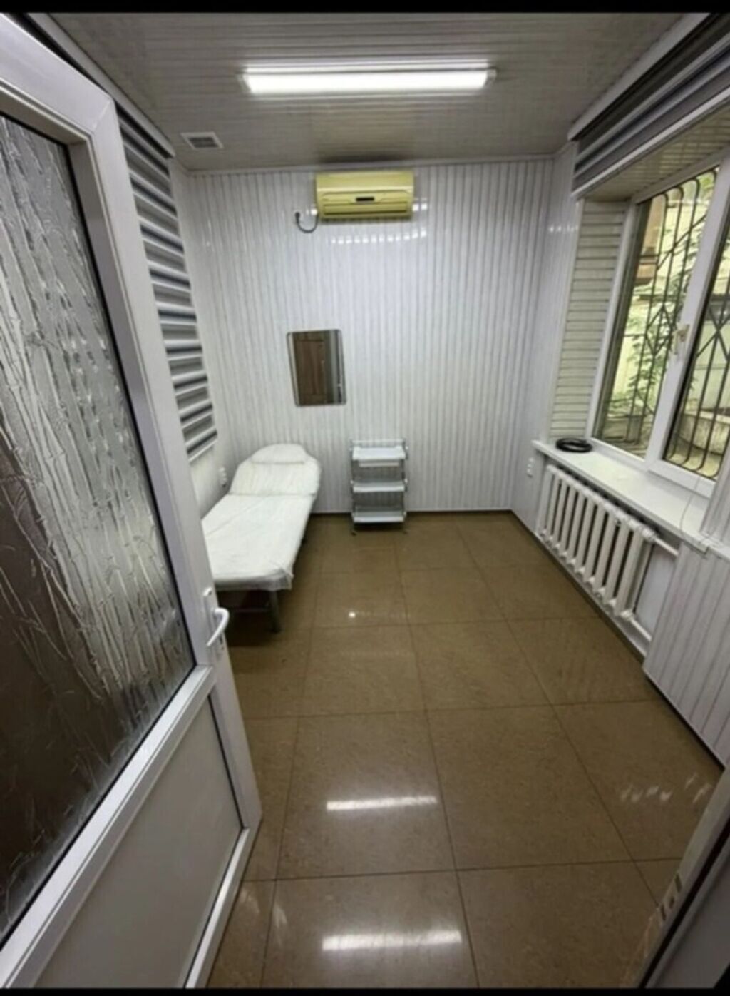 Аренда кабинетов в салонах красоты, 20 м², Для бровиста, Для визажиста, Для лешмейкера: фото 2