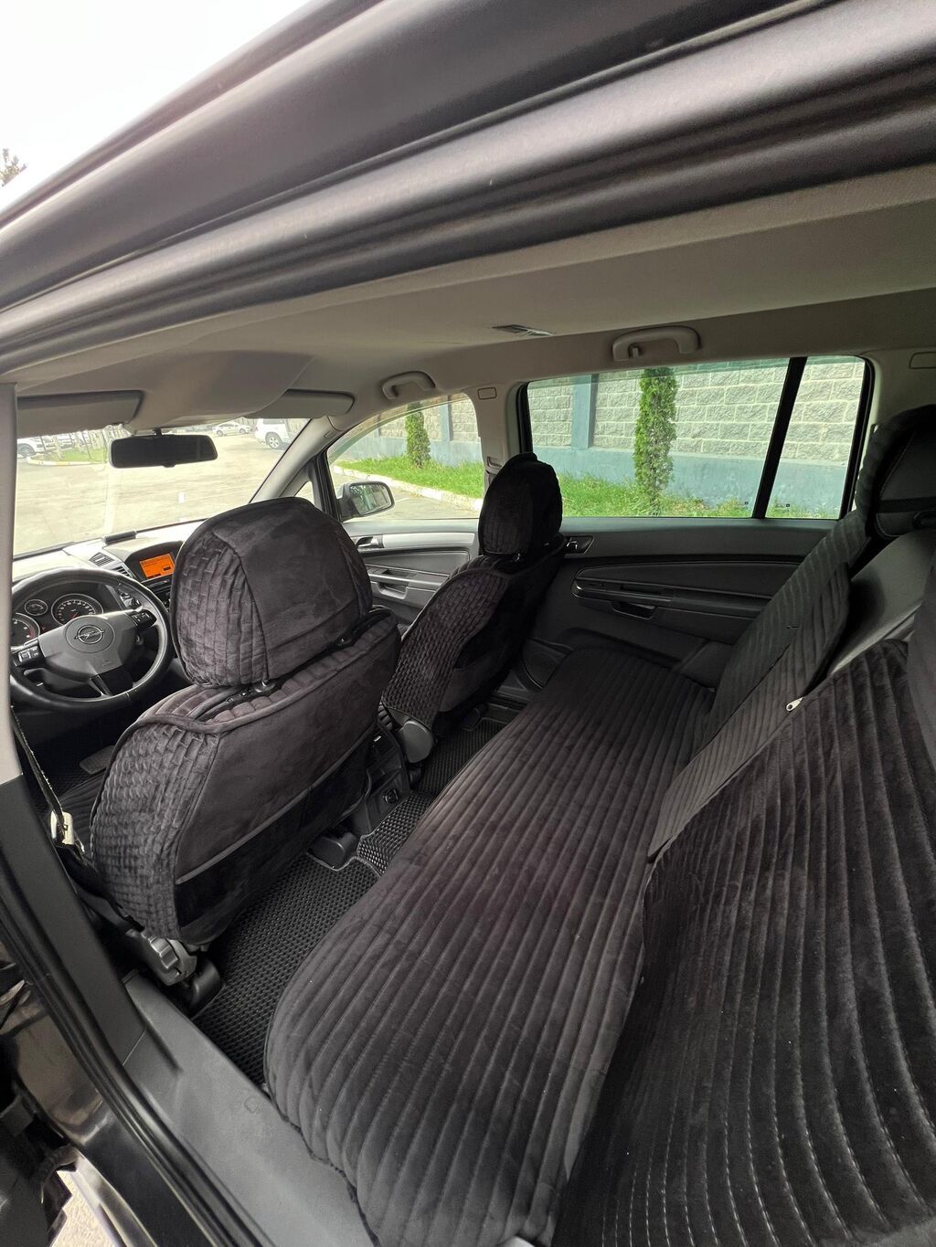 Opel Zafira: 2009 г., 1.9 л, Автомат, Дизель, Минивэн: фото 6