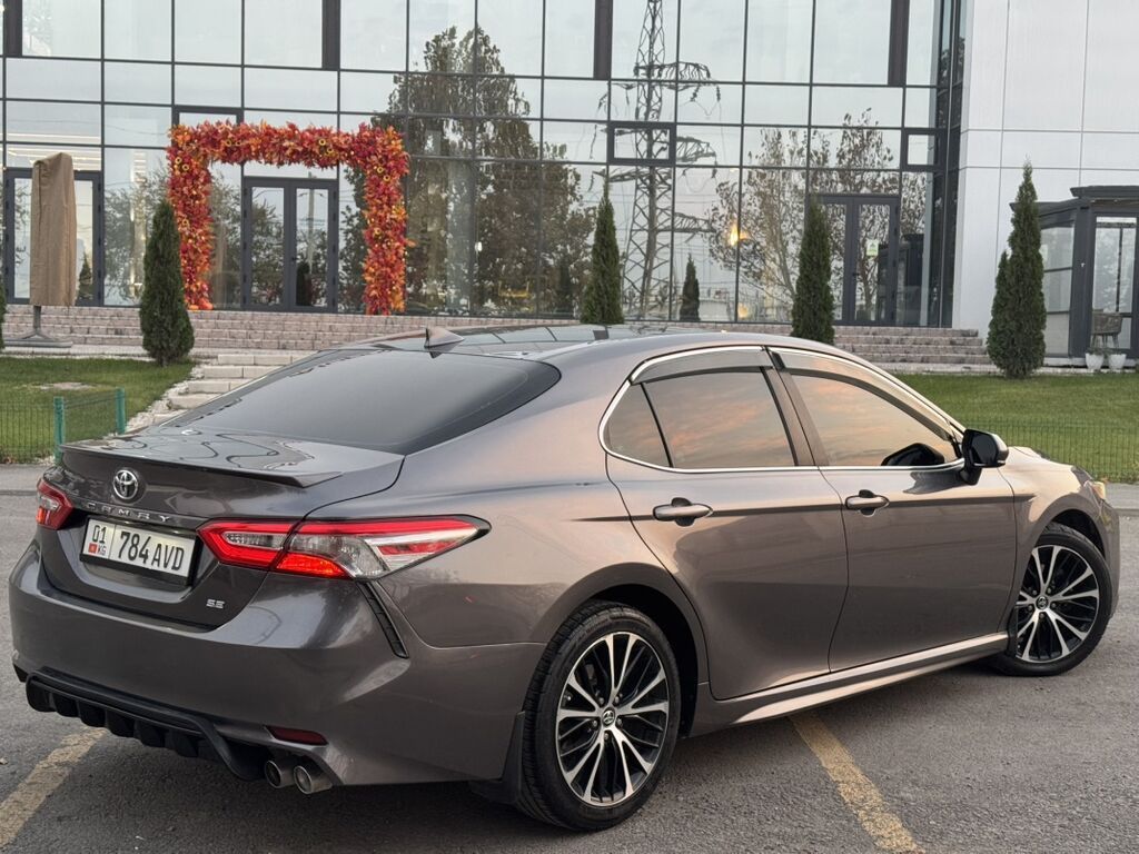 Toyota Camry: 2019 г., 2.5 л, Автомат, Бензин, Седан: фото 3