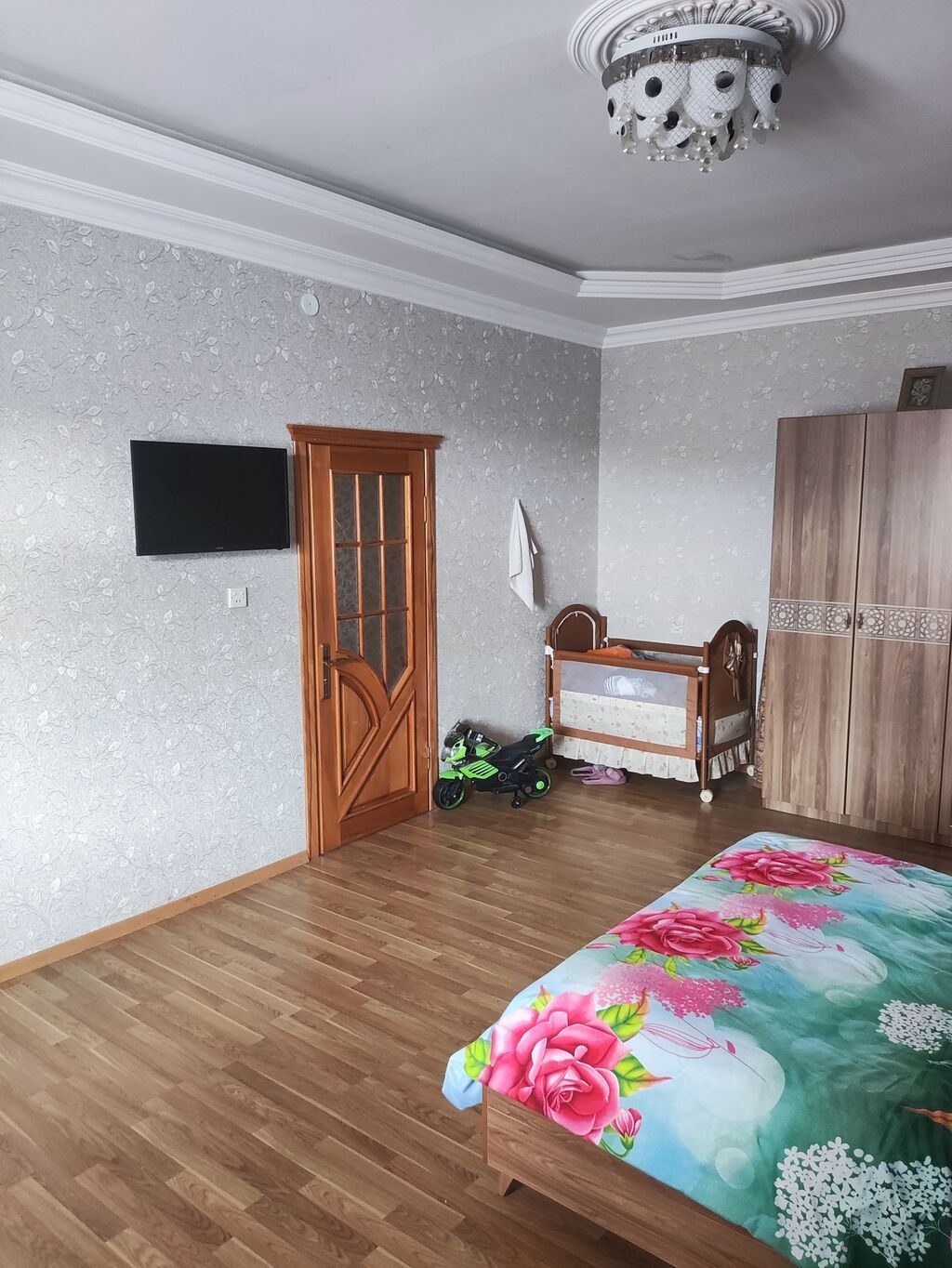 Mehdiabad 7 otaqlı, 204 kv. m, Orta təmir