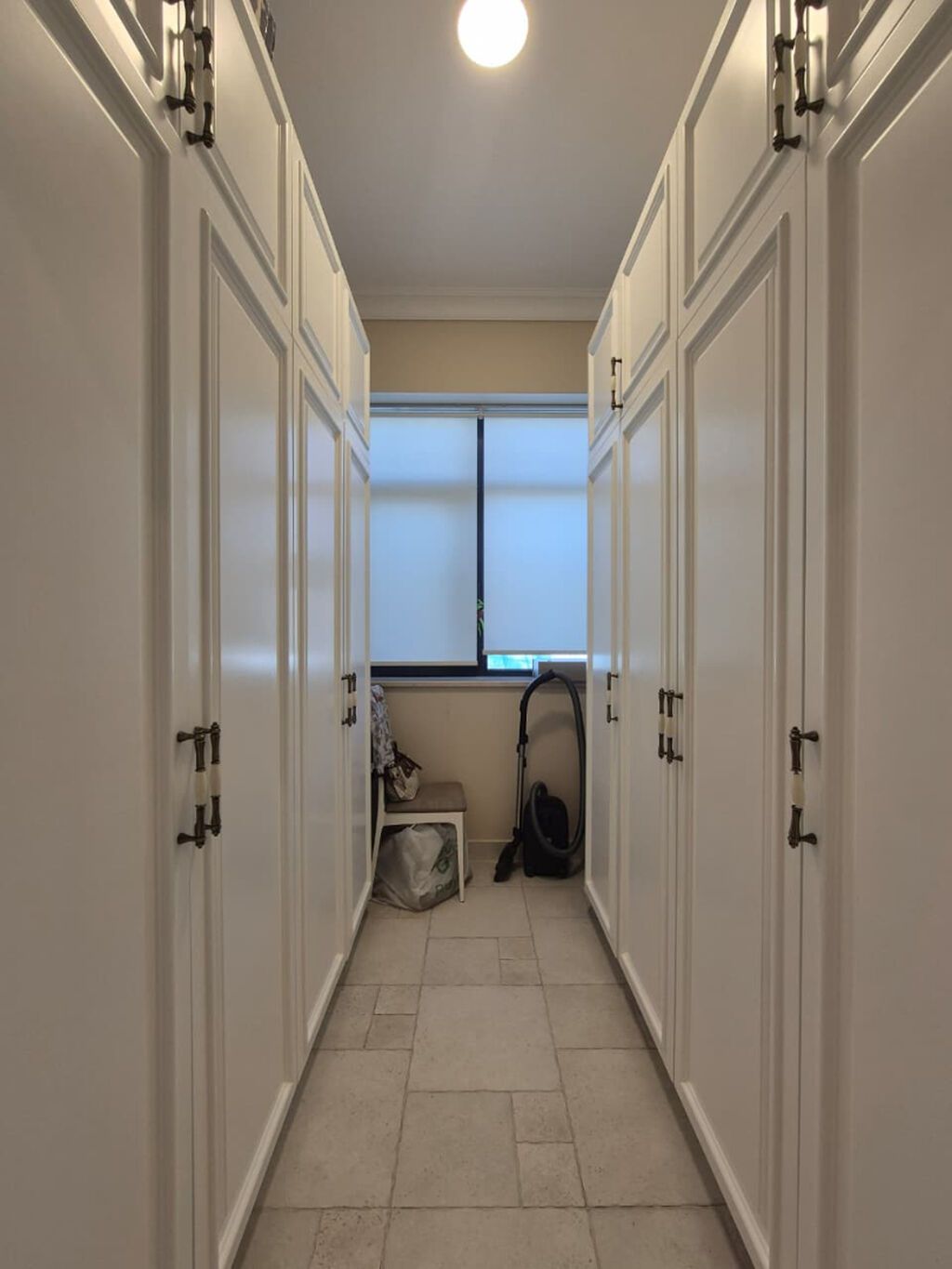 Elmlər metrosunun yanında, Park Academy Living kompleksində 8-ci