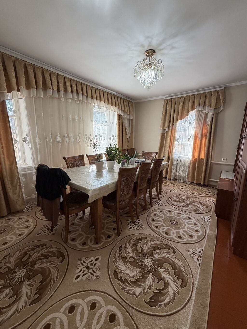 4 комнаты, 76 м², 4 соток, Бишкек, Аламединский рынок / базар Агентство недвижимости: фото 1