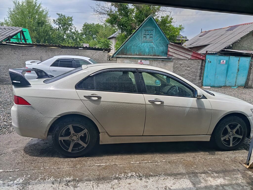 Honda Accord: 2003 г., 2 л, Бензин, Седан — фото 6