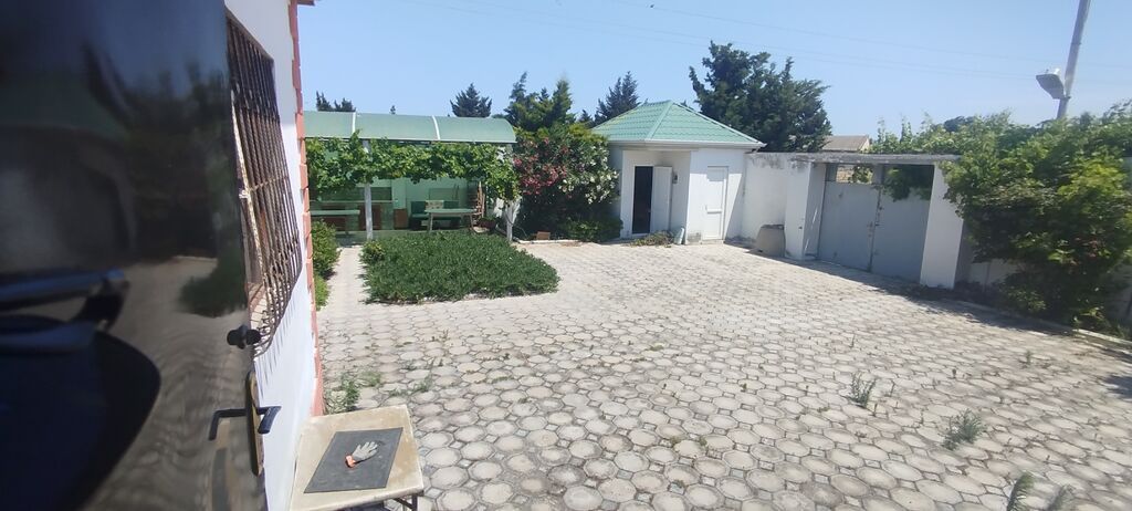 3 otaqlı, 135 kv. m, Yeni təmirli