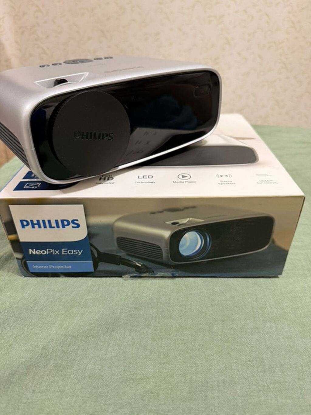 Проектор Philips NeoPix Easy (Home Projector) - LED‑технология: фото 2