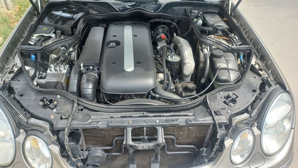 Mercedes-Benz E-Class: 2003 г., 3.2 л, Автомат, Дизель, Седан: фото 4