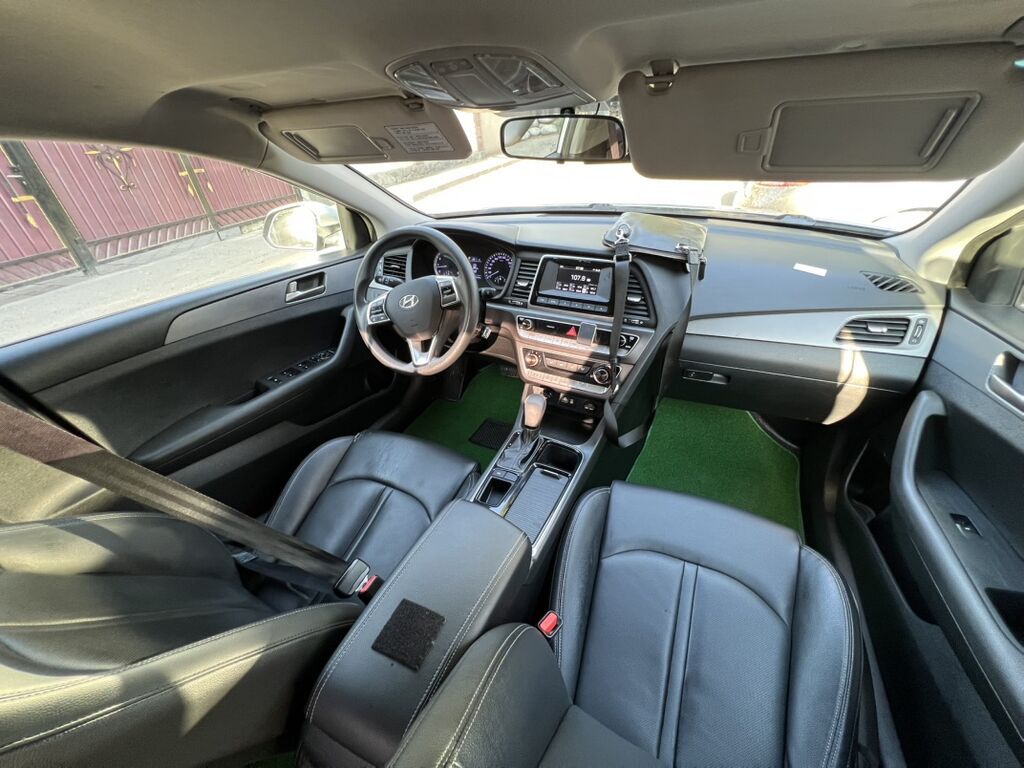 Hyundai Sonata: 2018 г., 2 л, Автомат, Газ, Седан: фото 6