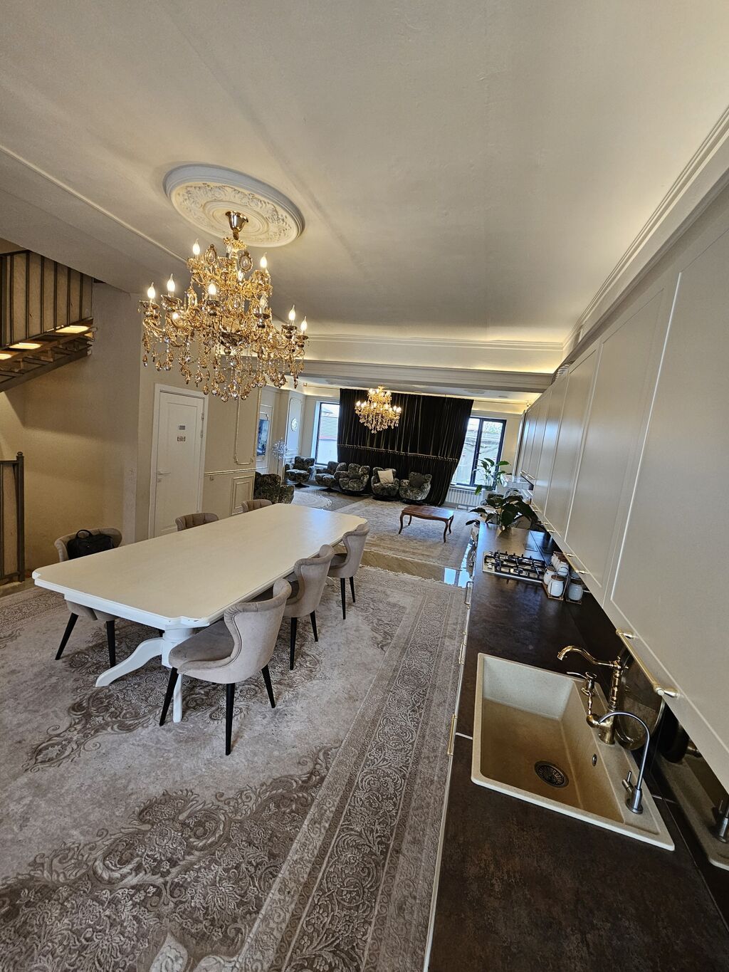 ПРОДАЁТСЯ ПРЕМИУМ-ТАУНХАУС Площадь: 380 м² (с террасой) Участок: фото 2