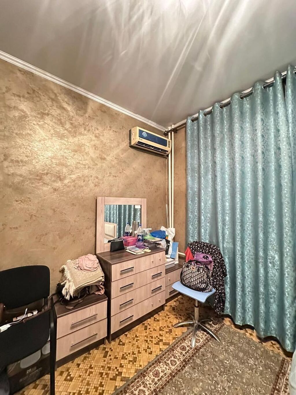 4 комнаты, 80 м², 106 серия, 4 этаж, Старый ремонт: фото 4
