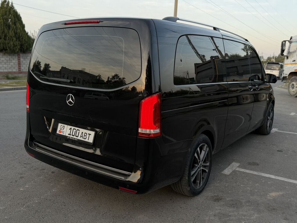 Mercedes-Benz V-Class: 2020 г., 2 л, Автомат, Бензин, Минивэн: фото 2
