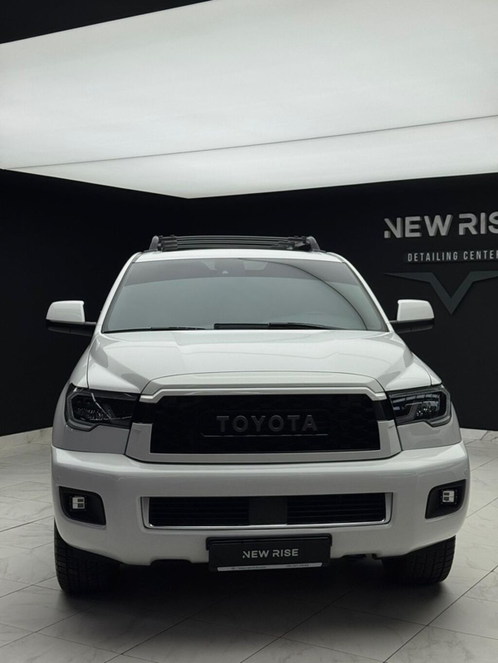 Toyota Sequoia: 2021 г., 5.7 л, Автомат, Бензин, Внедорожник: фото 5