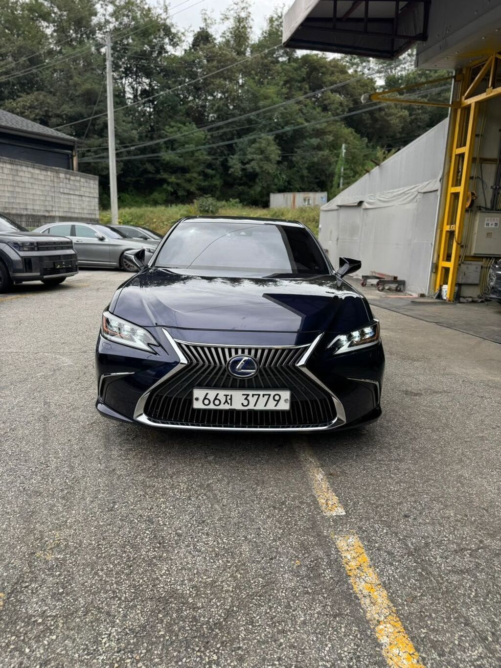 Lexus ES: 2019 г., 2.5 л, Вариатор, Гибрид, Седан: фото 3
