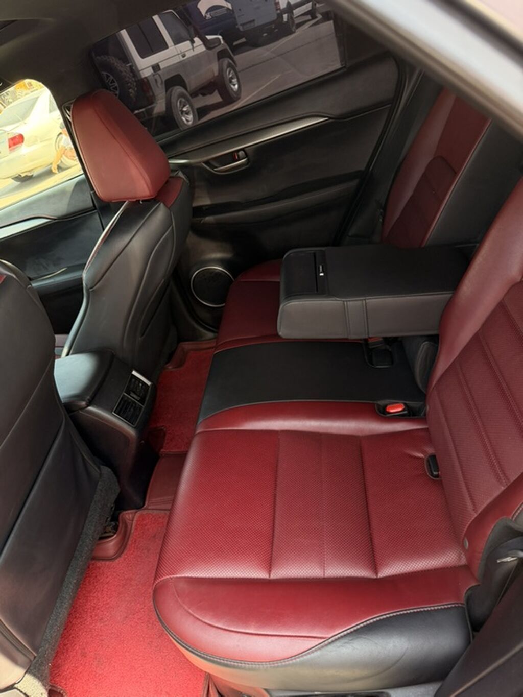 Lexus NX: 2015 г., 2 л, Автомат, Бензин, Кроссовер: фото 5