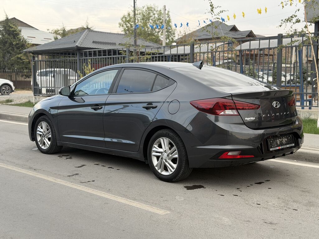 Hyundai Elantra: 2020 г., 2 л, Автомат, Бензин, Седан: фото 4