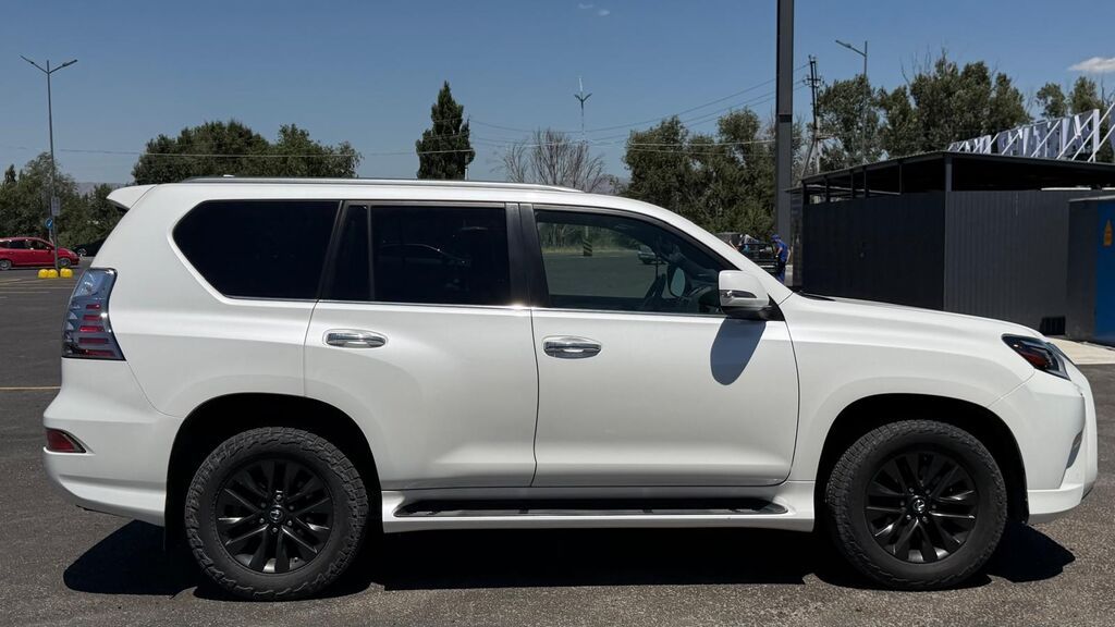 Lexus GX: 2019 г., 4.6 л, Автомат, Бензин, Внедорожник: фото 8