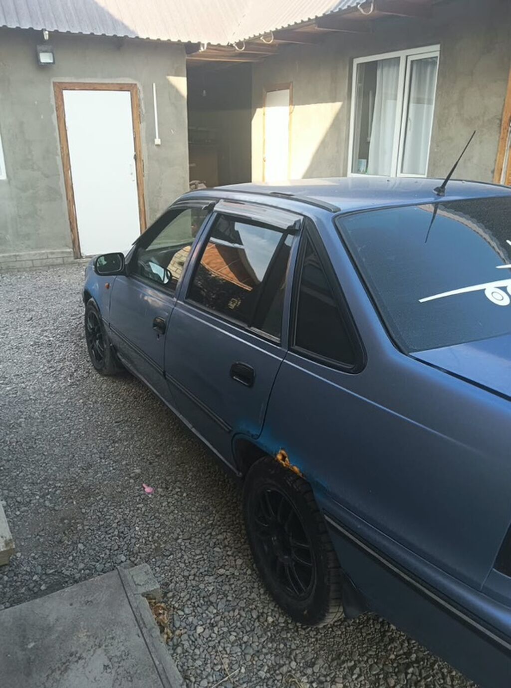 Daewoo Nexia: 2008 г., Седан: фото 4