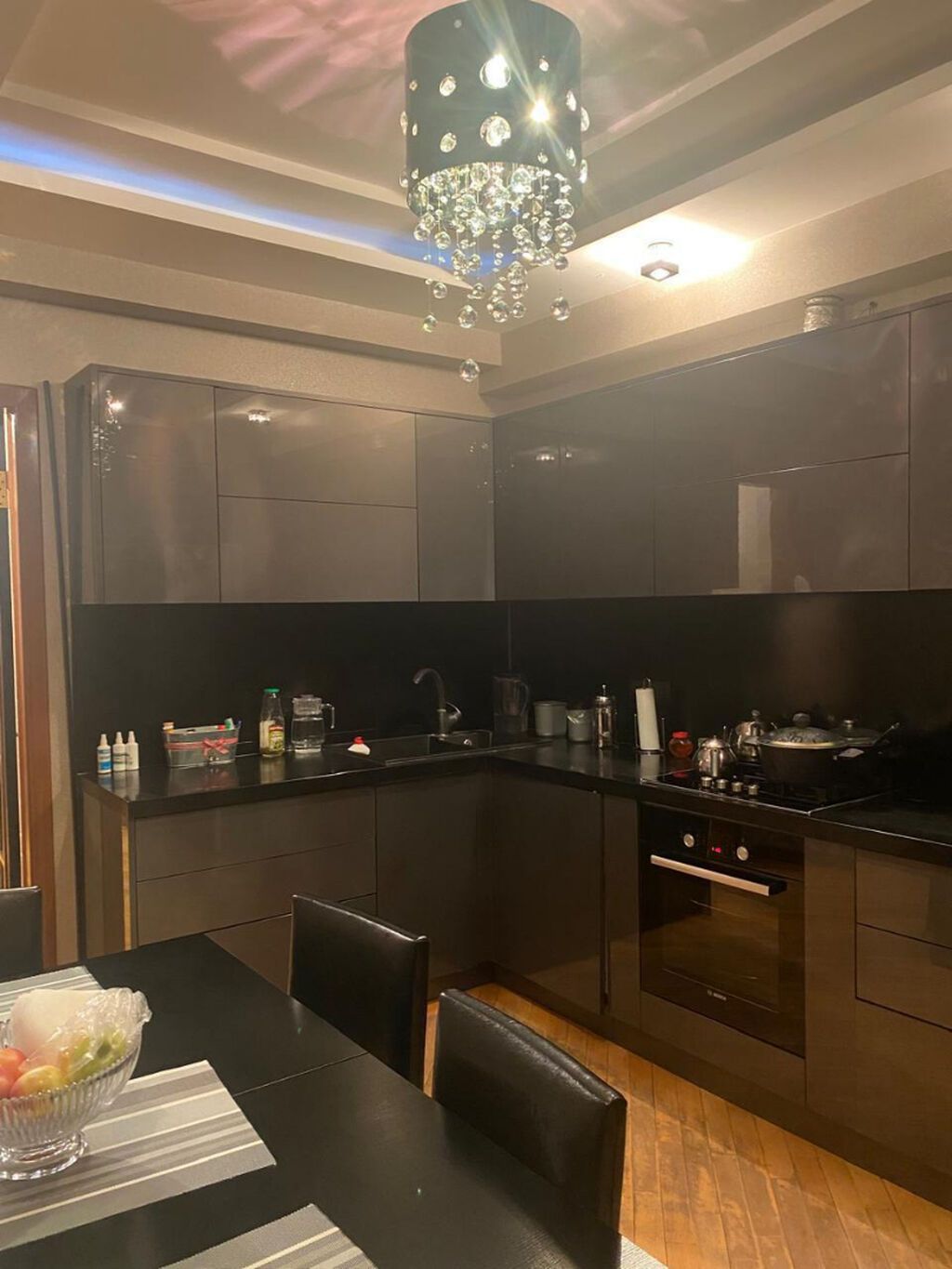 3 otaqlı, Yeni tikili, 104 kv. m