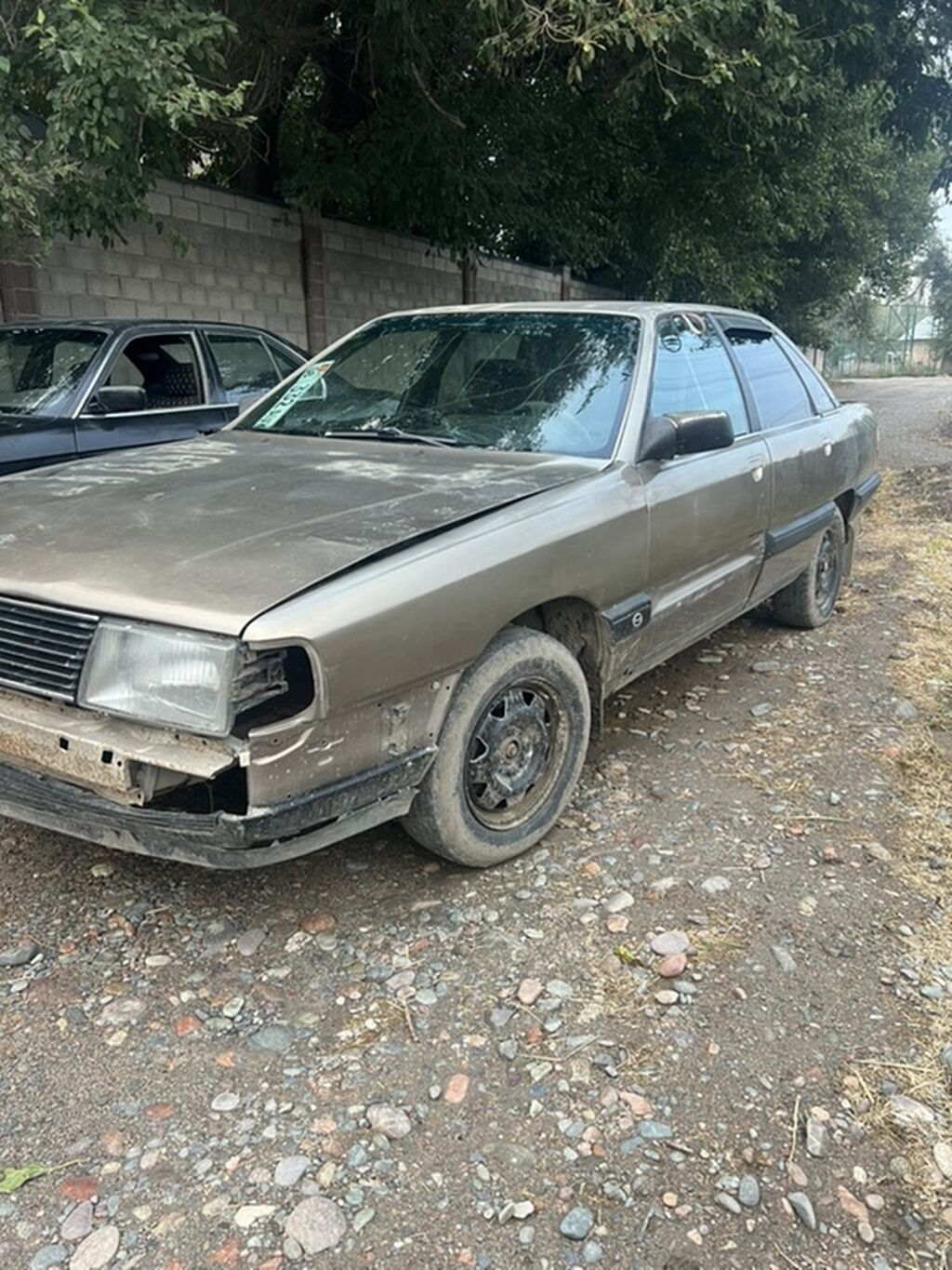 Audi 100: 1980 г., Седан: фото 3