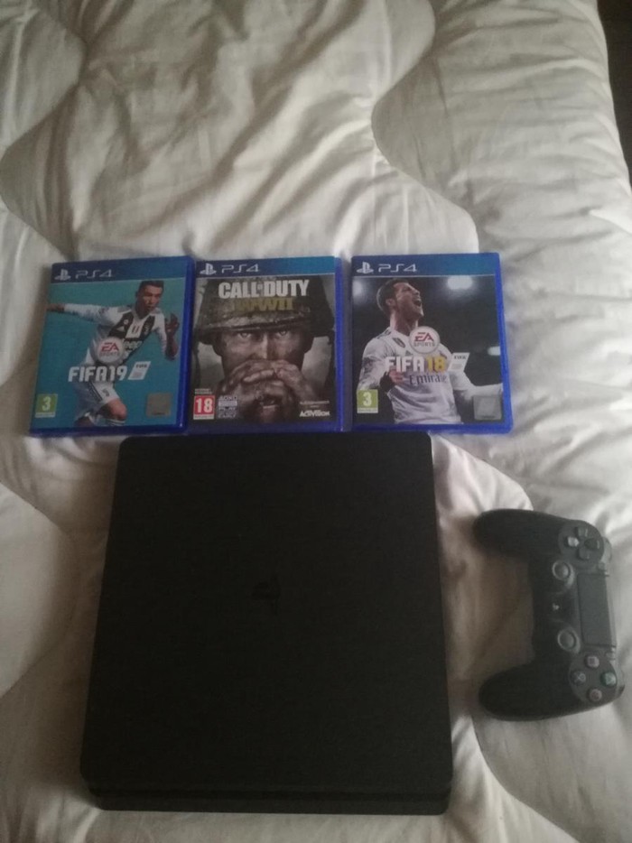 PS4 (Sony Playstation 4): σε lalafo.gr σε Περαία