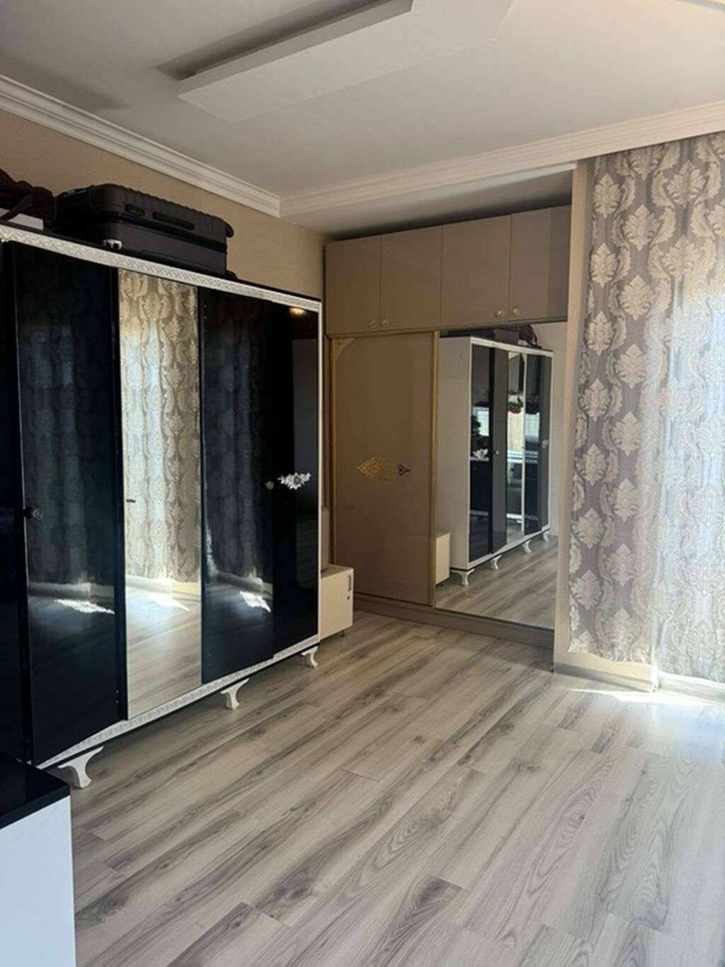 Zığ qəs. 4 otaqlı, 125 kv. m, Kredit yoxdur, Orta təmir