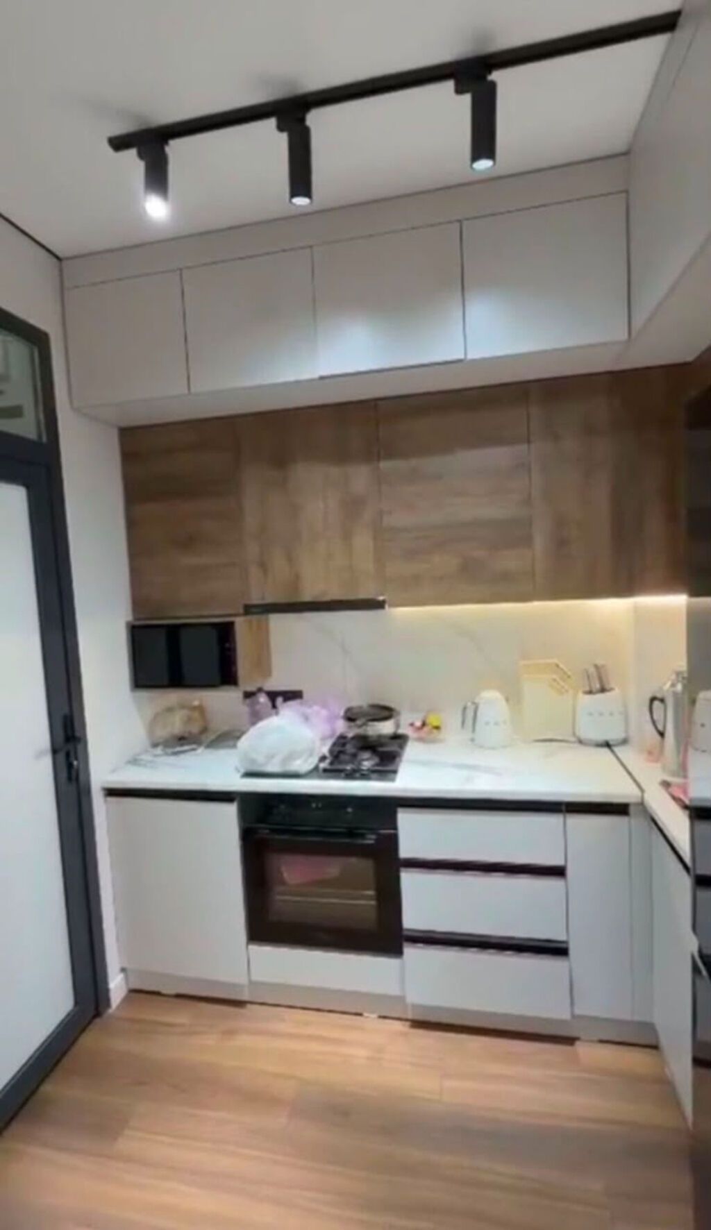2 комнаты, 53 м², Элитка, Асанбай мкр Элитка, 2 этаж, Евроремонт: фото 8