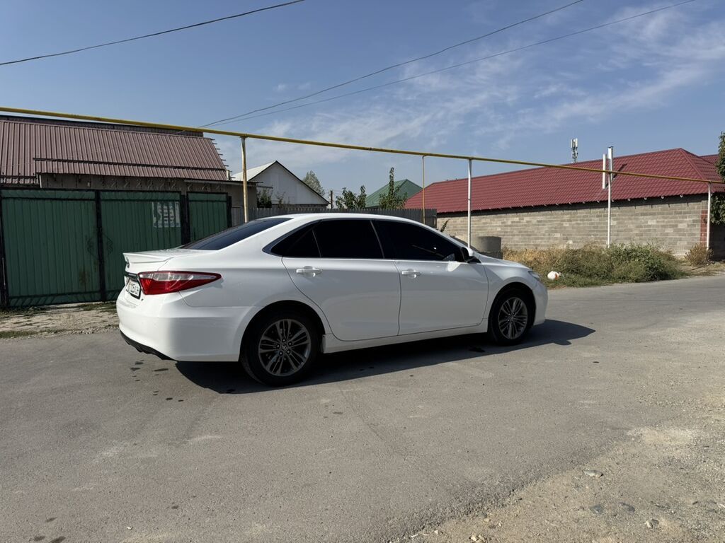 Toyota Camry: 2017 г., 2.5 л, Автомат, Бензин, Седан: фото 4