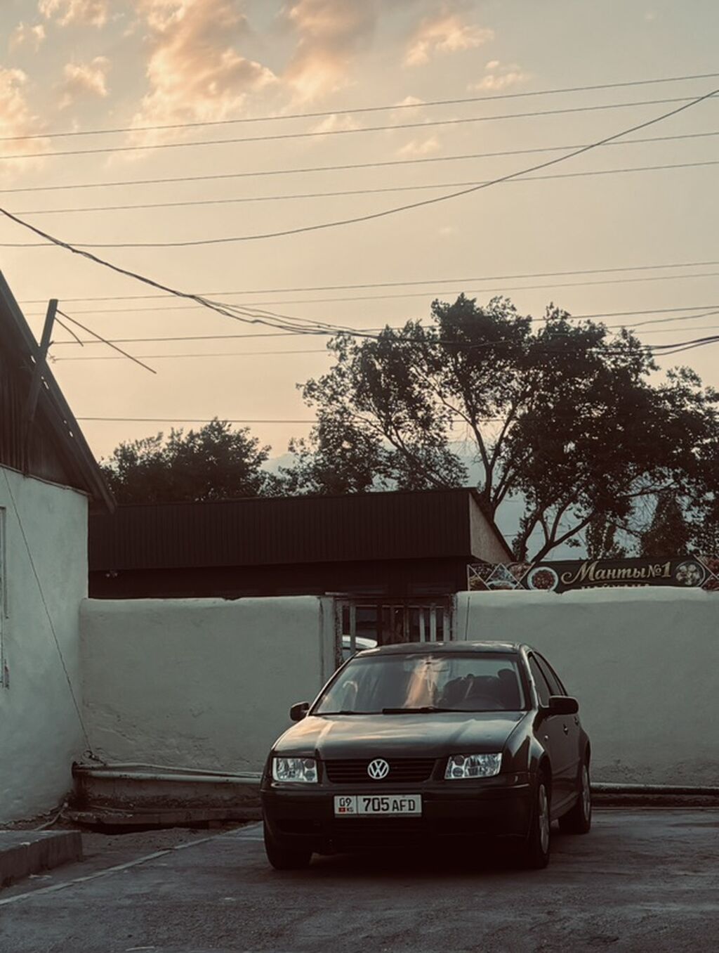Volkswagen Bora: 2002 г., 1.8 л, Механика, Бензин, Седан: фото 1