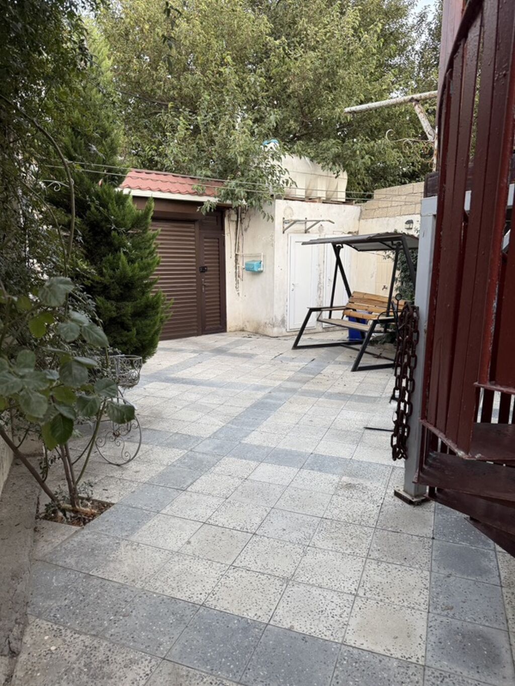 Zığ qəs. 3 otaqlı, 105 kv. m, Orta təmir