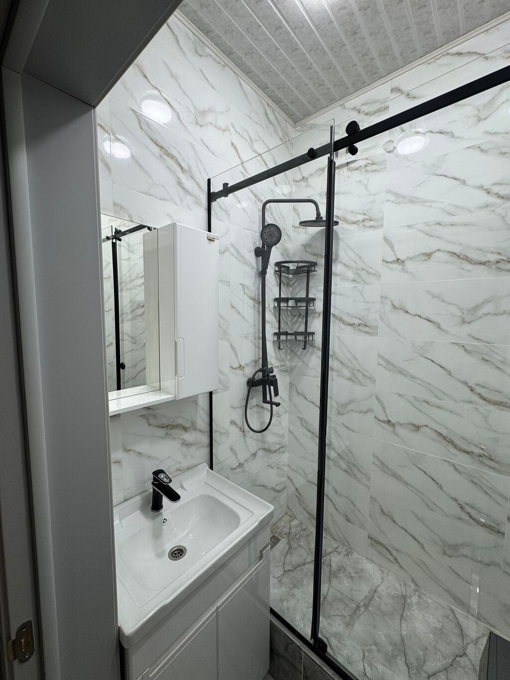 СДАЕТСЯ КВАРТИРА БИЗНЕС-КЛАССА • Площадь: 80 м², удобная: фото 8