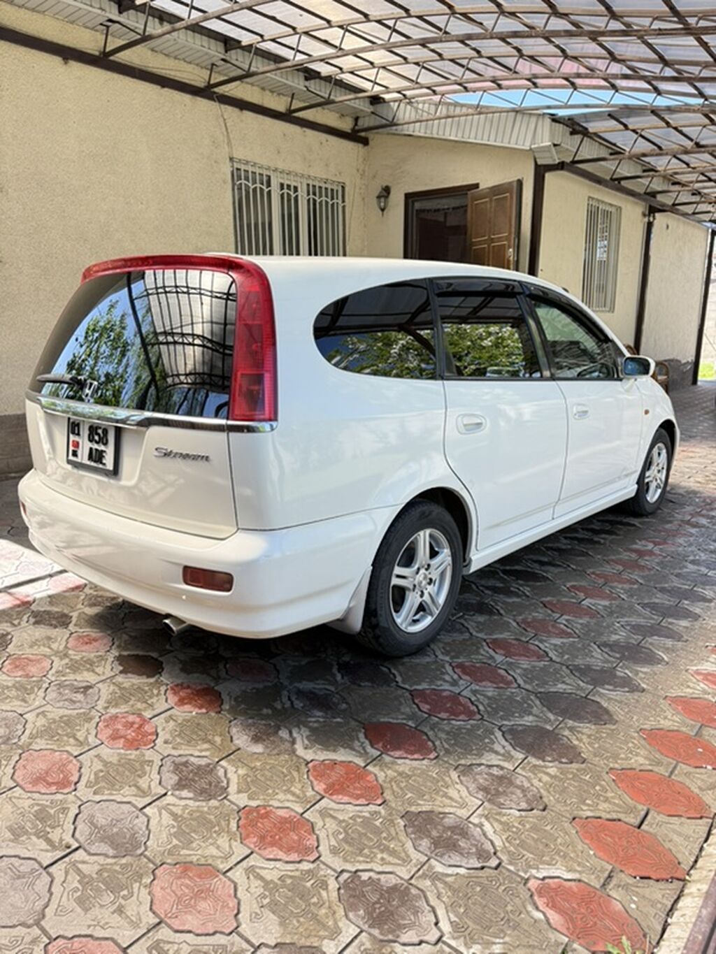 Honda Stream: 2002 г., 1.7 л, Автомат, Бензин, Универсал: фото 2