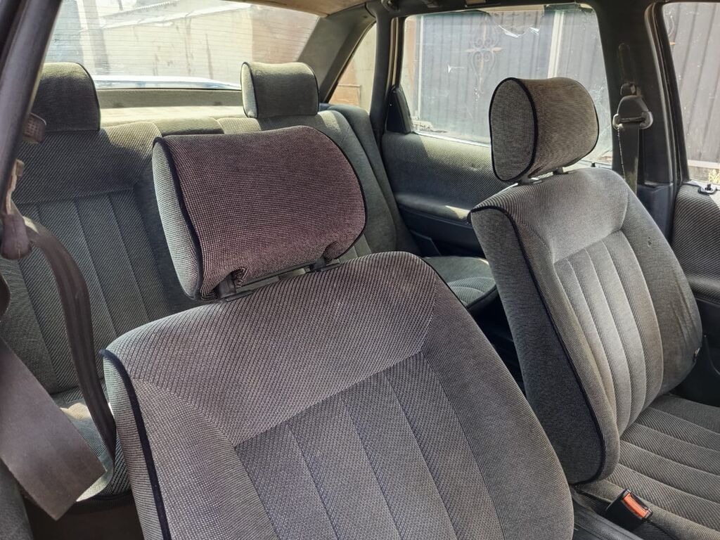 Volkswagen Passat: 1990 г., 1.8 л, Механика, Бензин, Седан: фото 7
