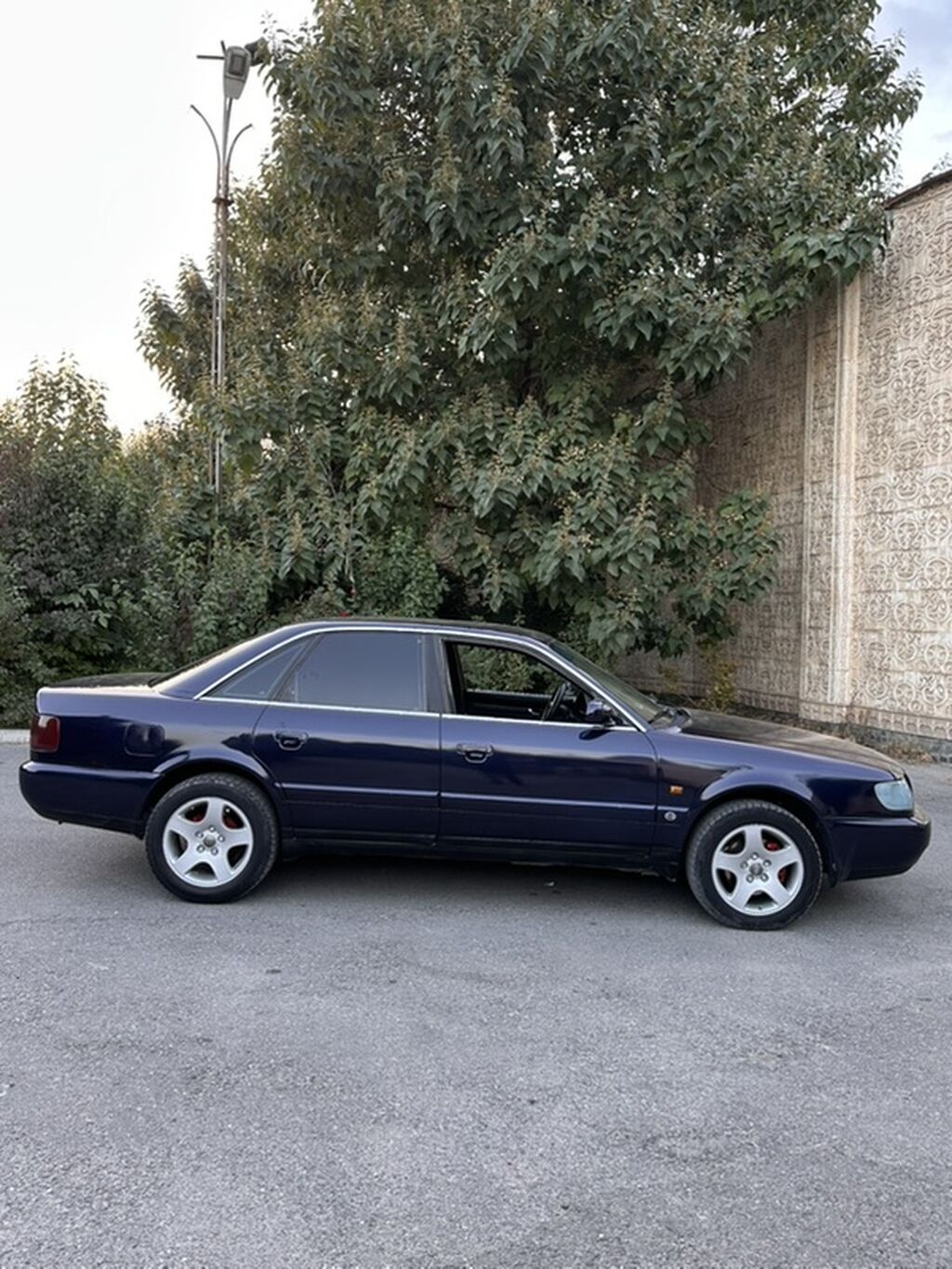 Audi A6: 1995 г., 2.3 л, Механика, Бензин, Седан: фото 4